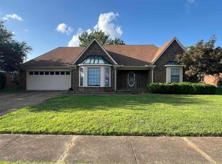 6592 Country Bluff Dr, Memphis, TN 38135