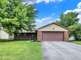 622 Colbarn Dr, Fishers, IN 46038