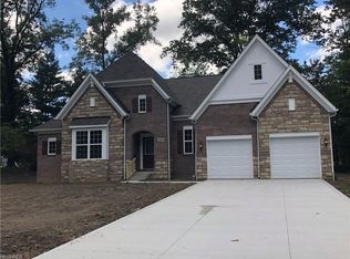 23640 Bryden Rd, Beachwood, OH 44122