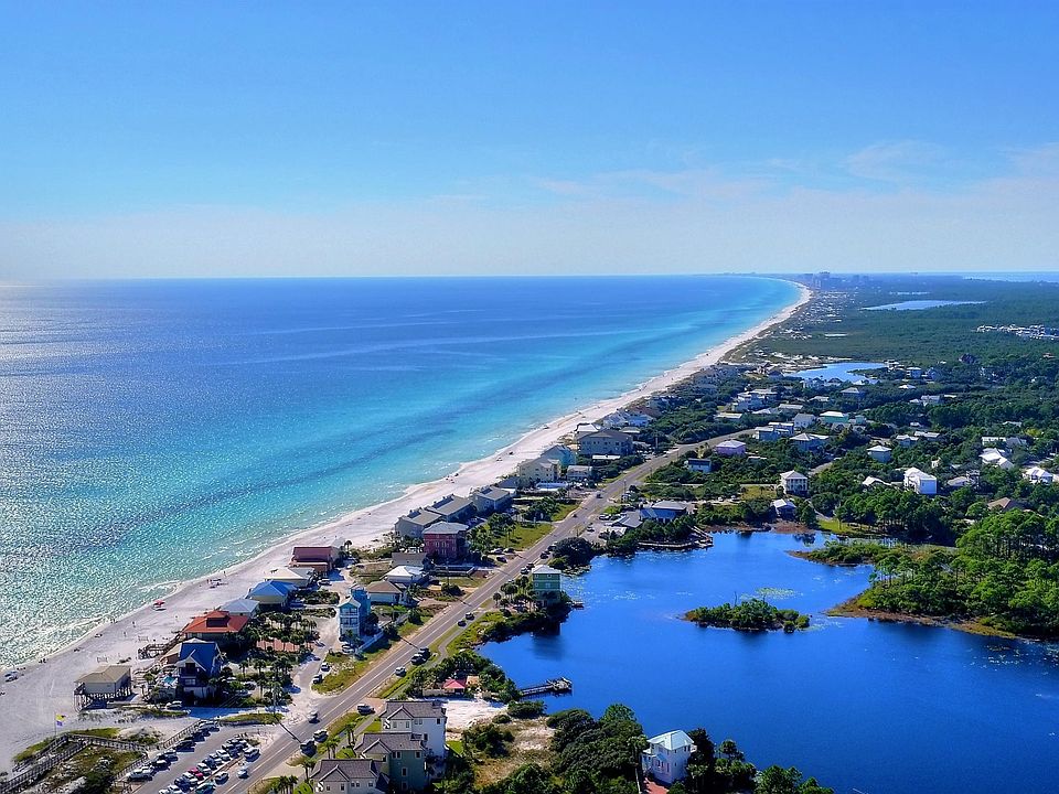 1st image of 5 Seahorse Cir N