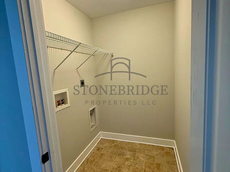 699 The Heights Ln — Photo 13