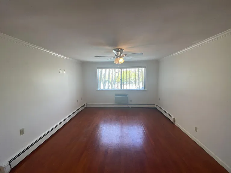 40 Clifton St #33 — Photo 5