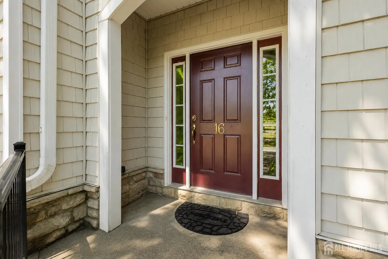 2 bed, 4.0 bath, 2530 sqft, $3,250 — Photo 2