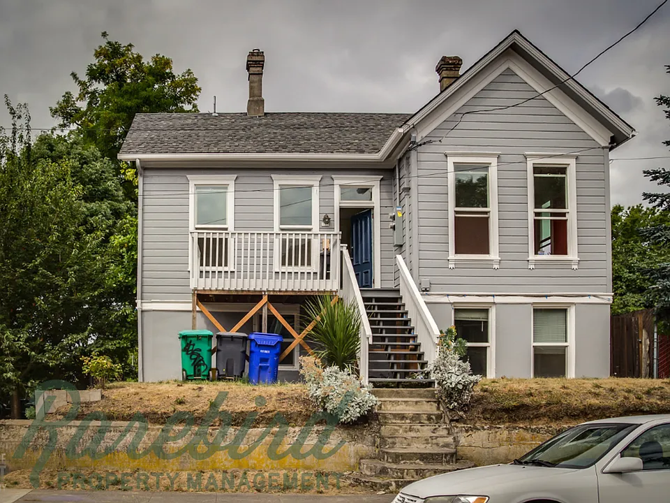 935 SE 14th Ave