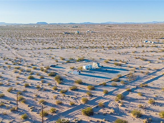 5th image of 1188 Mile Square Rd