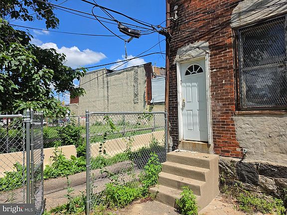 3rd image of 5138 Arch St