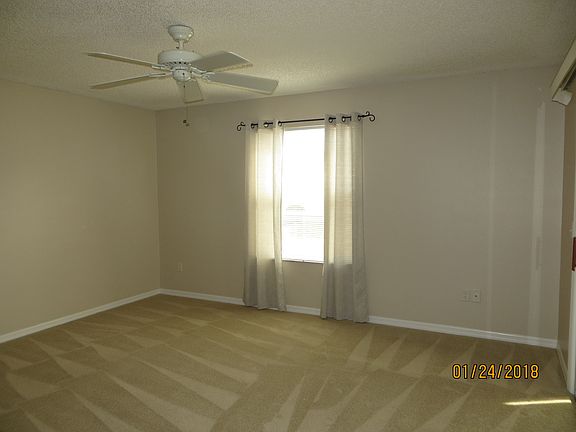 5th image of 995 Eastmont Ct