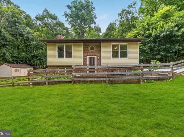 4600 Hay Dr, Manchester, MD 21102