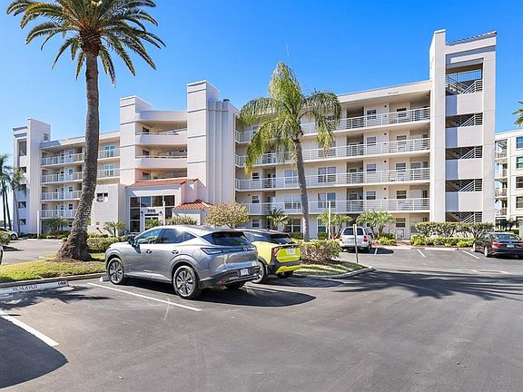 3rd image of 5901 BAHIA DEL MAR CIRCLE #521