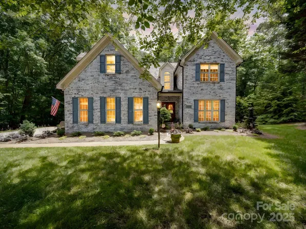 4715 Lenden Hall Ct, Gastonia, NC 28056