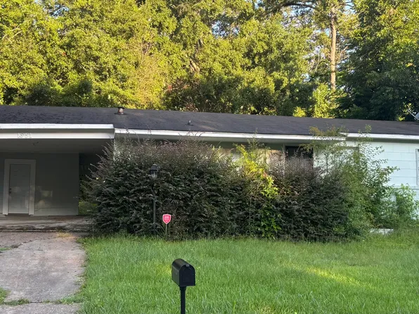 1351 Maria Dr, Jackson, MS 39204