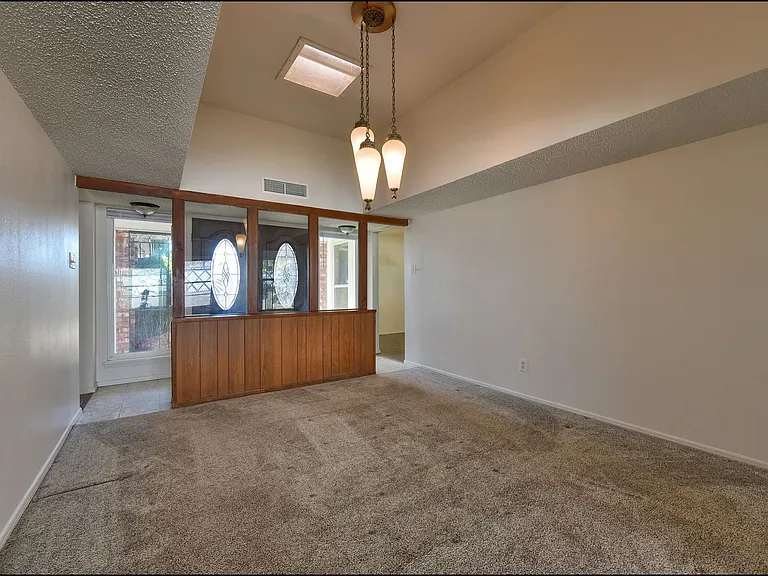 3433 Clearview Ln — Photo 6