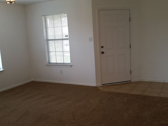 Formal living or dining