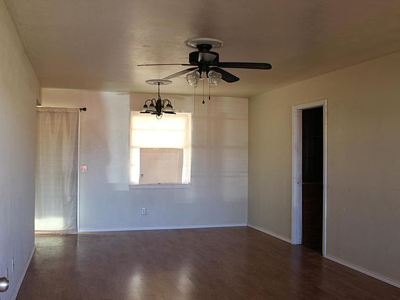 2nd image of 710 S Bowie Ave