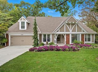 8409 Rosehill Rd, Lenexa, KS 66215