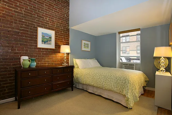 Sold by Corcoran | media 27