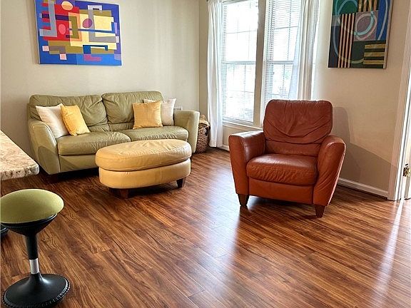 4th image of 10216 Wolfe Manor Ct Unit 205