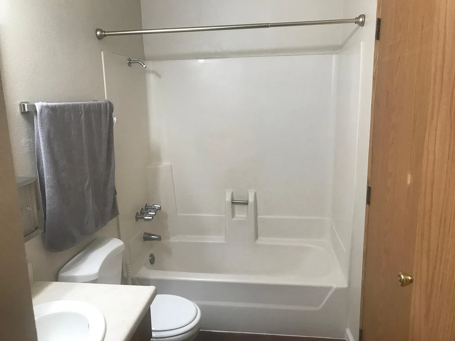 3032 Catalpa Court — Photo 4