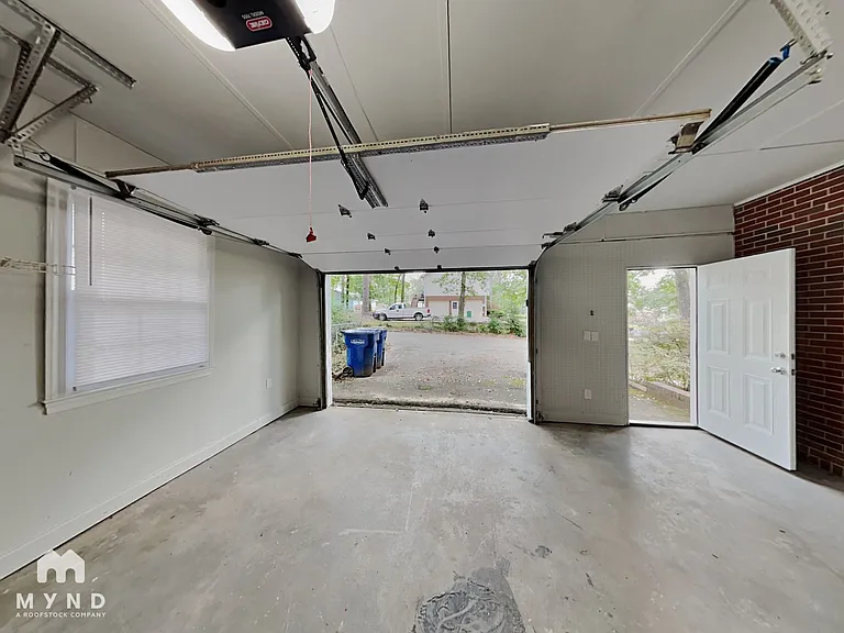 340 12th St SW — Photo 25