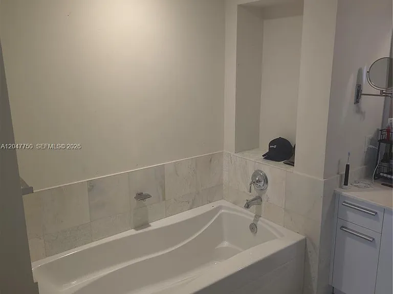 1060 Brickell Ave #1701 — Photo 8