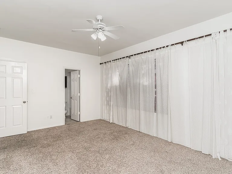 3329 Rosedale Ave #21 — Photo 14