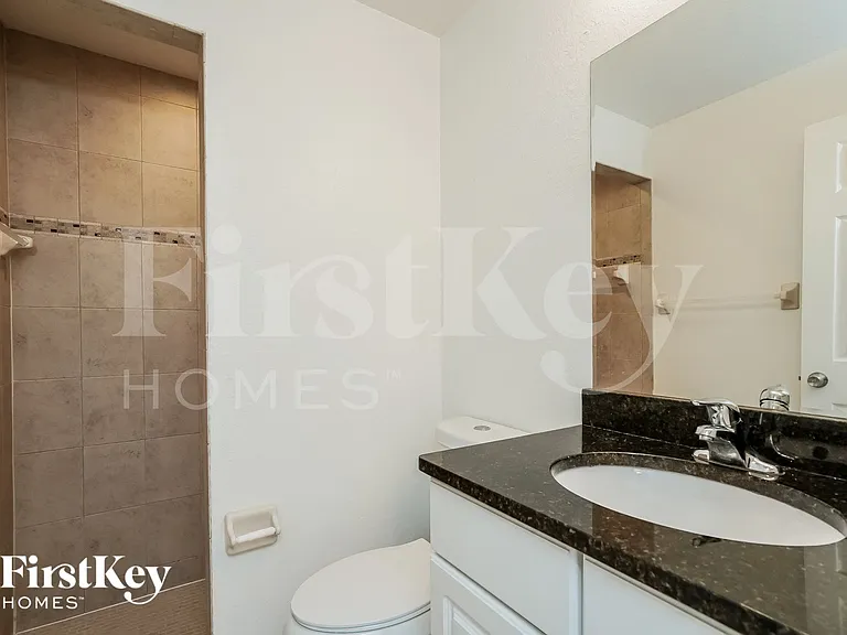12246 Gulfstream Blvd — Photo 13