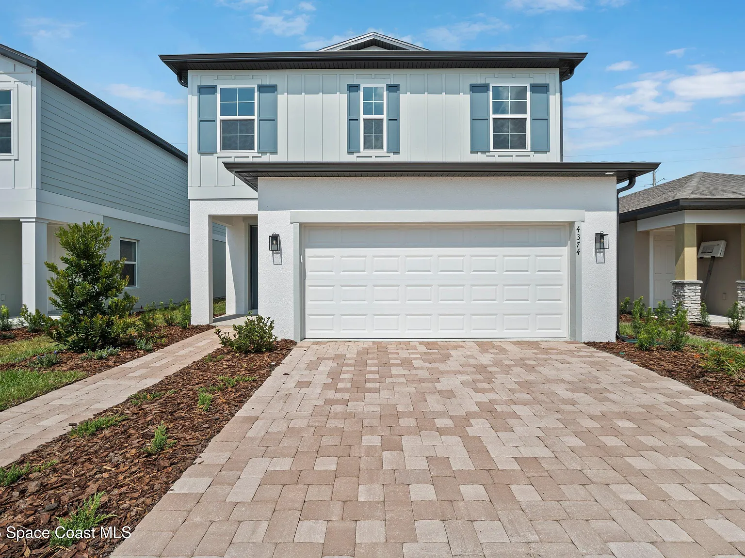 4 bed, 3.0 bath, 2260 sqft, $3,500 — Photo 3