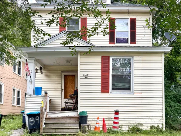 39 Hull Ave, Pittsfield, MA 01201