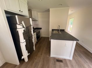 90 Birchwood Pl, Greensboro, NC 27405