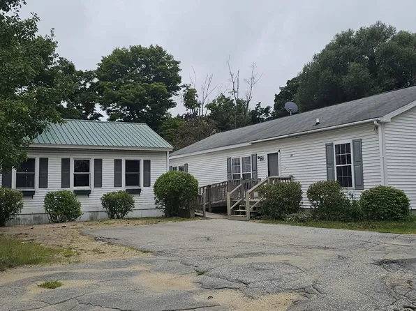 95 Pleasant Street, Oxford, ME 04270