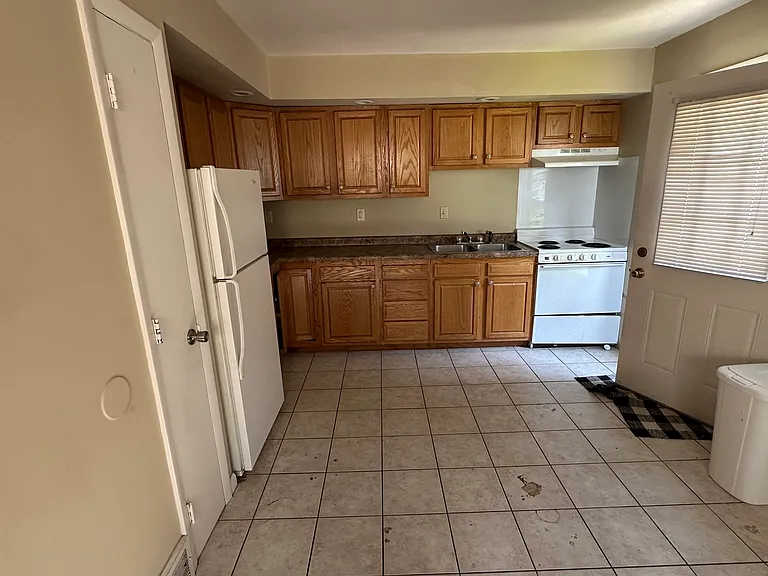 1101 Kern St #1101.5 — Photo 3