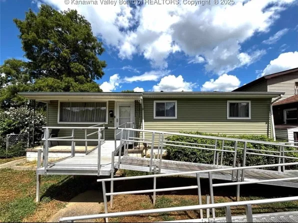 928 Monroe Ave, Huntington, WV 25704