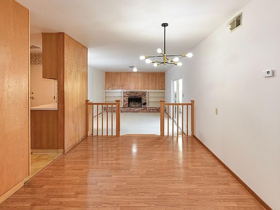 4th image of 3200 Macleod Street