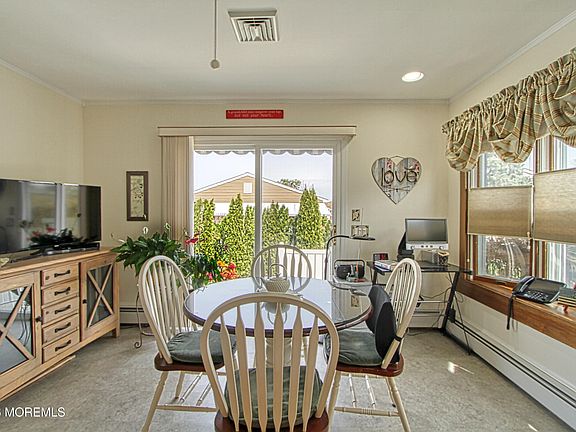 3rd image of 5 Templeton Street