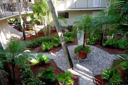5th image of 5220 Las Verdes Cir APT 207