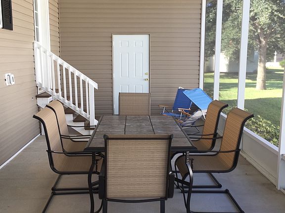 3rd image of 9134 Pinehaven Way