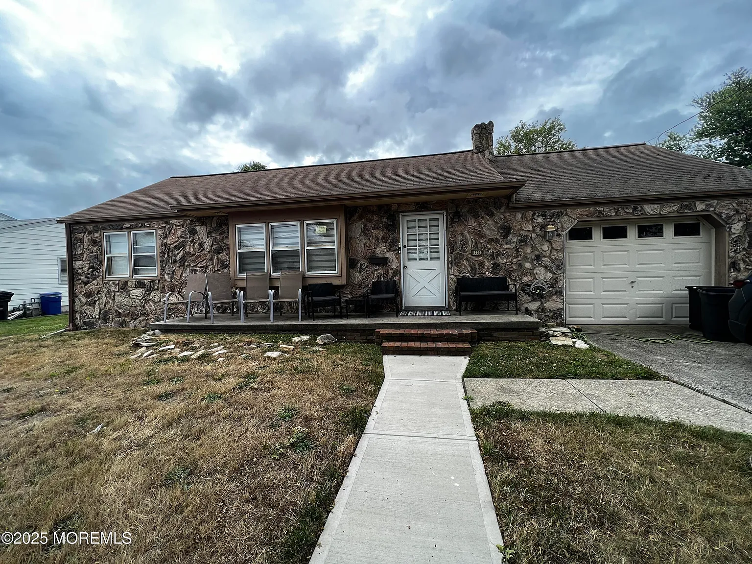 4 bed, 1244 sqft, $2,200 — Photo 1