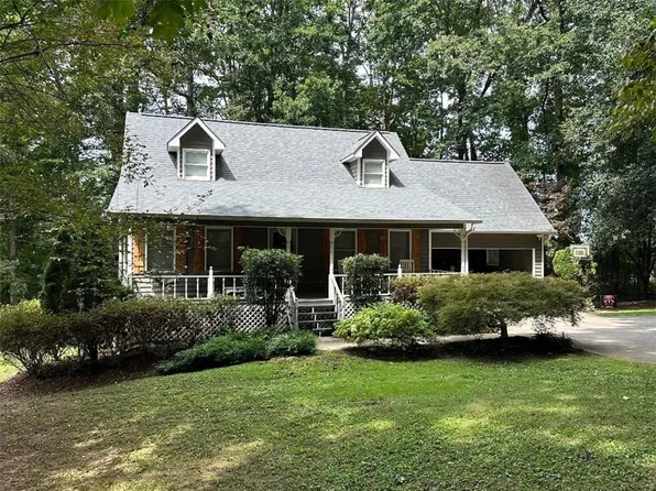 175 Highland Dr SW, Calhoun, GA 30701