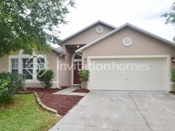 992 Vanderbilt Dr, Eustis, FL 32726