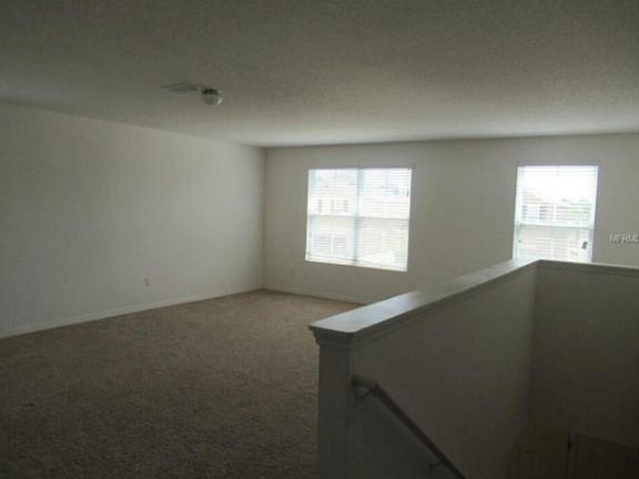 3rd image of 16619 Broadford Ln