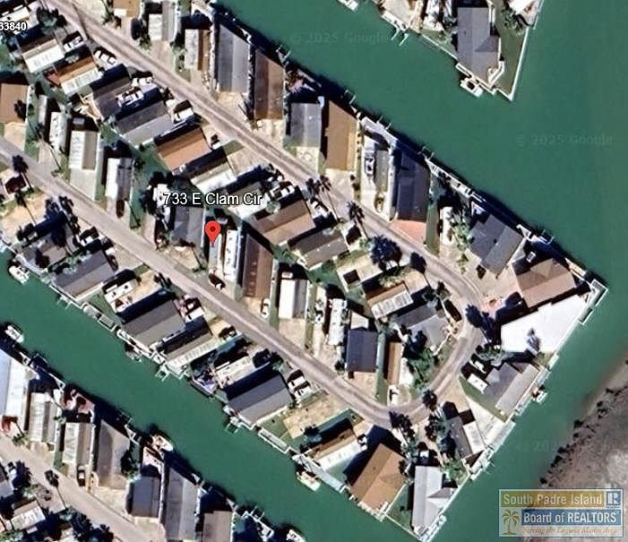 1st image of 733 E Clam Cir