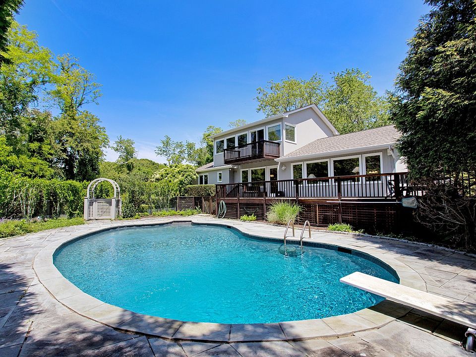 1st image of 58 Lake Dr