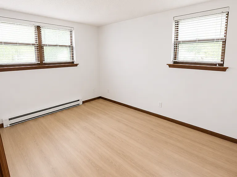 4206 Spruce Hills Dr — Photo 4