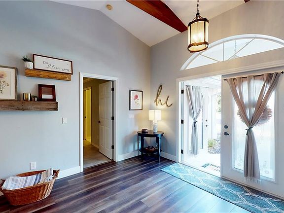 5th image of 592 Aston Woods Ct