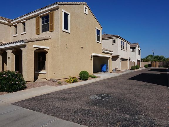 shared driveway