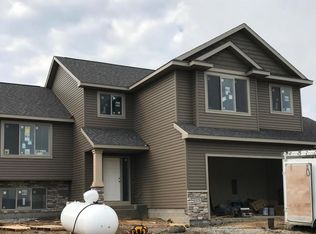 878 Portsmith Dr NW, Rochester, MN 55901