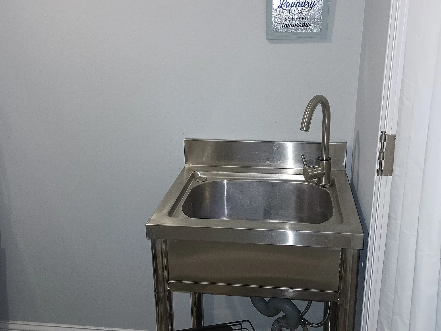 Studio, 308 sqft, $700 — Photo 3