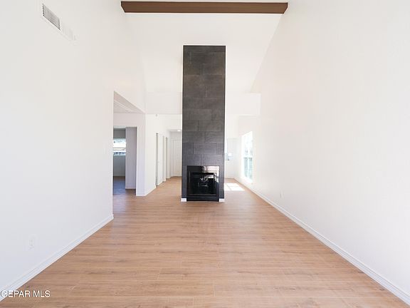 4th image of 10733 Chert St