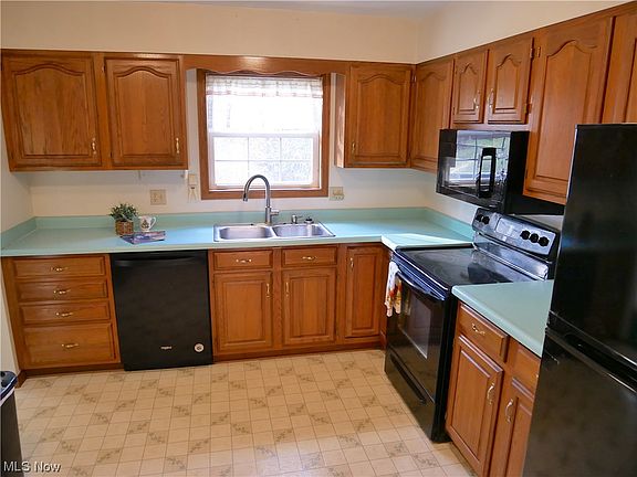5th image of 123 Beckett Ct