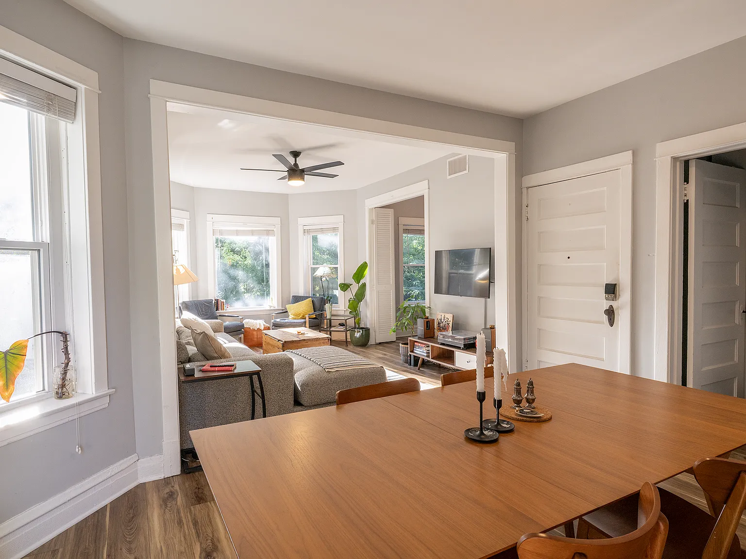 2 bed, $2,300 — Photo 3